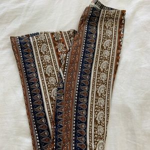 Novella royale Janis bells